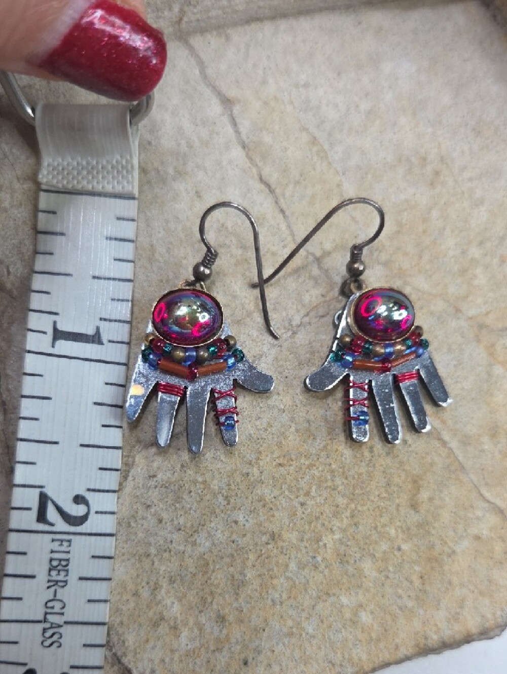 Signed Liztech Silver Hand Hamsa Earrings with Iridescent Red Cabochons Wirewrap - Picture 4 of 6